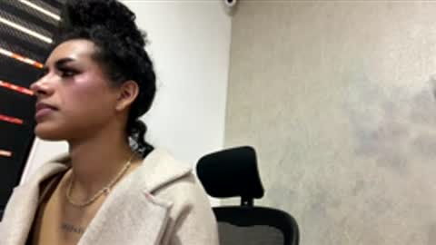 LYA online show from April 2026 07:51:02 PM