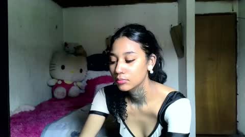 Snapshot of lyam_ebony chatting on April 2026 07:00:01 PM lyam_ebony online show from April 2026 07:00:01 PM