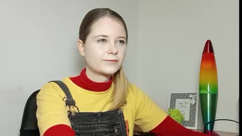 Lydia online show from November 2025 07:12:01 PM