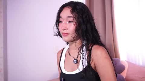 Lyhana Lee online show from April 2026 05:17:01 PM