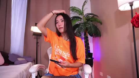 Snapshot of lyhana_lee chatting on June 2026 01:59:01 PM Lyhana Lee online show from June 2026 01:59:01 PM