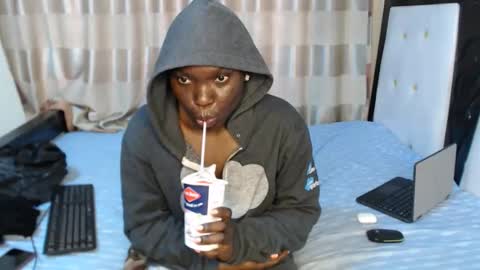 lyiajee online show from September 2025 09:42:02 AM