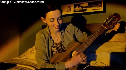 Snapshot of lylacdoll chatting on January 2026 02:39:01 AM LylacDoll online show from January 2026 02:39:01 AM