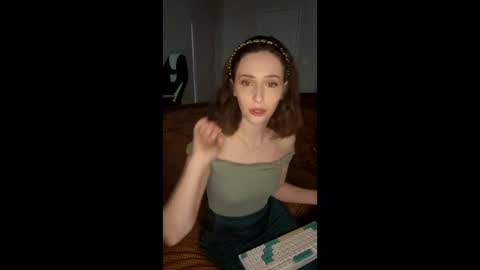 Snapshot of lylacdoll chatting on May 2026 10:15:02 PM LylacDoll online show from May 2026 10:15:02 PM