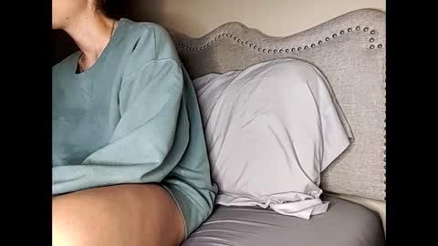 Olivia online show from December 2024 03:26:01 AM