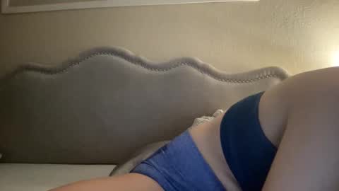 Olivia online show from December 2025 06:22:01 AM