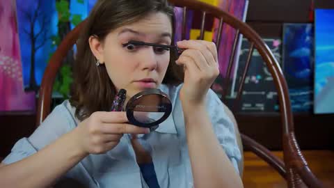 Snapshot of lyle_art chatting on February 2025 03:04:02 AM hi im Lyle online show from February 2025 03:04:02 AM