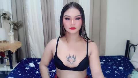 Snapshot of lylia_lust chatting on November 2025 11:43:01 AM lylia_lust online show from November 2025 11:43:01 AM