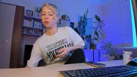 Lylith Skye NO NUDE model online show from March 2026 05:00:02 AM