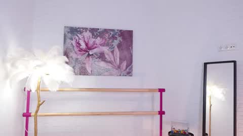 Lyly   online show from February 2025 05:25:01 AM