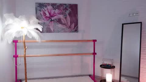 Lyly   online show from March 2025 05:33:01 AM