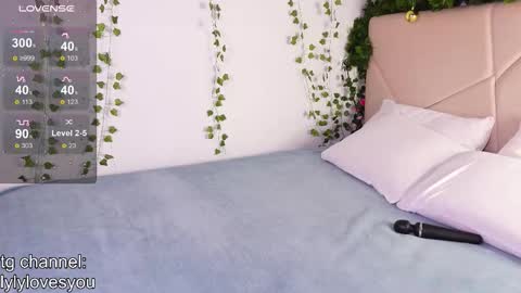 Lyly   online show from December 2025 06:44:01 AM