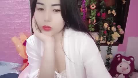 lyly_sweet97 online show from February 2025 01:46:02 AM
