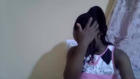 Snapshot of lyn_anna chatting on December 2025 07:14:02 AM lyn_anna online show from December 2025 07:14:02 AM