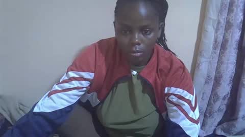 lyn_anna online show from December 2025 04:17:01 AM