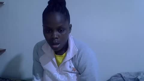 lyn_anna online show from May 2026 12:18:01 AM