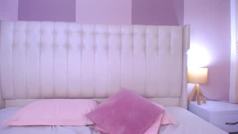 Snapshot of lyn_smith_ chatting on February 2025 02:16:01 PM Lyn online show from February 2025 02:16:01 PM