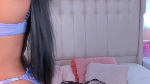 Snapshot of lyn_smith_ chatting on September 2025 11:04:01 AM Lyn online show from September 2025 11:04:01 AM