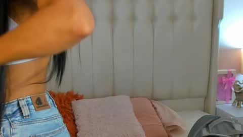 Snapshot of lyn_smith_ chatting on October 2025 11:08:02 AM Lyn online show from October 2025 11:08:02 AM