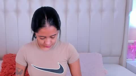 Snapshot of lyn_smith_ chatting on October 2025 11:24:01 AM Lyn online show from October 2025 11:24:01 AM