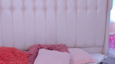 Snapshot of lyn_smith_ chatting on October 2025 11:58:02 AM Lyn online show from October 2025 11:58:02 AM