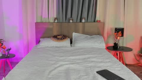 Snapshot of lynda_west chatting on January 2025 04:49:02 AM Lynda online show from January 2025 04:49:02 AM