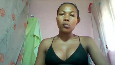 lyndah19 online show from February 2026 08:27:02 AM