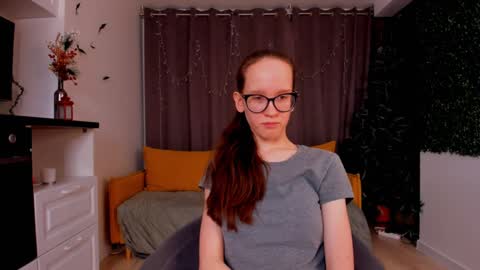 Snapshot of lynettebails chatting on January 2025 01:31:01 AM Sara online show from January 2025 01:31:01 AM