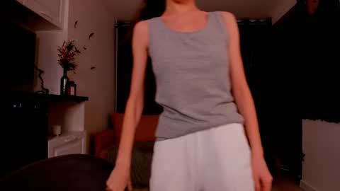 Snapshot of lynettebails chatting on January 2025 01:37:02 AM Sara online show from January 2025 01:37:02 AM