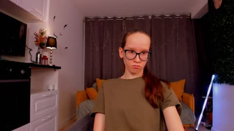 Snapshot of lynettebails chatting on January 2025 07:18:02 PM Sara online show from January 2025 07:18:02 PM