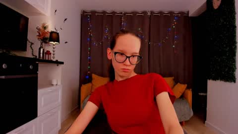 Snapshot of lynettebails chatting on February 2025 11:00:01 PM Sara online show from February 2025 11:00:01 PM