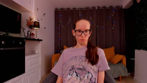 Snapshot of lynettebails chatting on February 2025 01:45:02 AM Sara online show from February 2025 01:45:02 AM