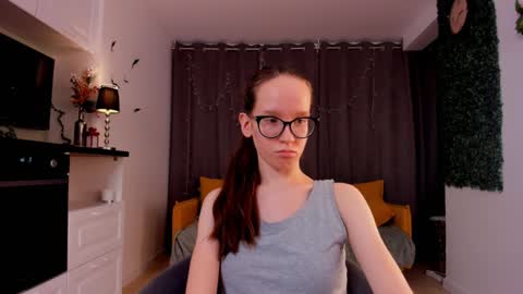 Snapshot of lynettebails chatting on February 2025 07:20:02 PM Sara online show from February 2025 07:20:02 PM