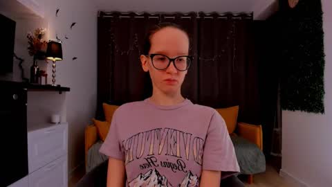 Snapshot of lynettebails chatting on February 2025 04:22:02 PM Sara online show from February 2025 04:22:02 PM