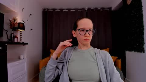 Snapshot of lynettebails chatting on February 2025 10:21:02 PM Sara online show from February 2025 10:21:02 PM