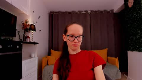 Snapshot of lynettebails chatting on February 2025 04:10:02 PM Sara online show from February 2025 04:10:02 PM