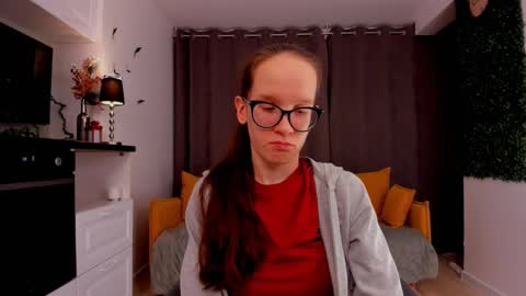 Snapshot of lynettebails chatting on February 2025 11:16:01 PM Sara online show from February 2025 11:16:01 PM