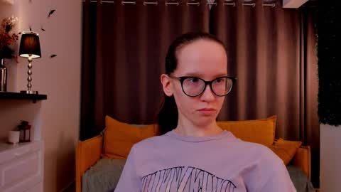 Snapshot of lynettebails chatting on February 2025 04:25:02 PM Sara online show from February 2025 04:25:02 PM