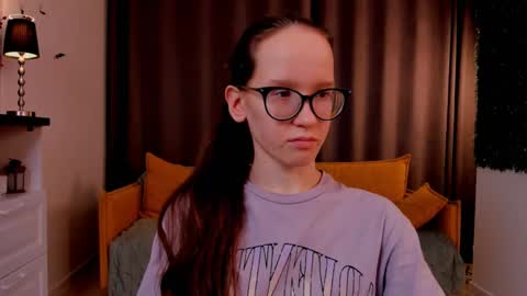 Snapshot of lynettebails chatting on February 2025 10:37:02 PM Sara online show from February 2025 10:37:02 PM