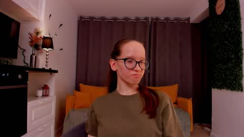 Snapshot of lynettebails chatting on February 2025 07:14:02 PM Sara online show from February 2025 07:14:02 PM