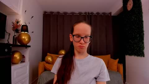 Snapshot of lynettebails chatting on February 2025 10:47:02 PM Sara online show from February 2025 10:47:02 PM