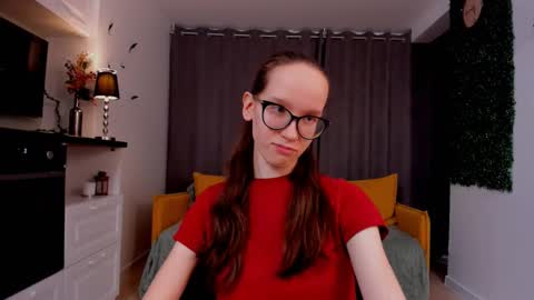 Snapshot of lynettebails chatting on February 2025 04:14:01 PM Sara online show from February 2025 04:14:01 PM