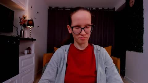 Snapshot of lynettebails chatting on February 2025 01:27:01 AM Sara online show from February 2025 01:27:01 AM