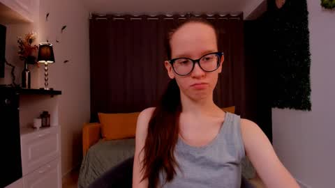 Snapshot of lynettebails chatting on February 2025 04:10:01 PM Sara online show from February 2025 04:10:01 PM