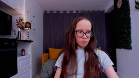 Snapshot of lynettebails chatting on March 2025 10:42:01 PM Sara online show from March 2025 10:42:01 PM