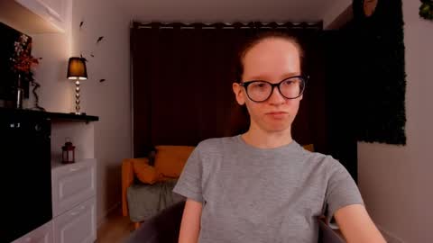 Snapshot of lynettebails chatting on March 2025 07:09:02 PM Sara online show from March 2025 07:09:02 PM