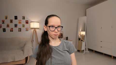 Snapshot of lynettebails chatting on March 2025 04:11:01 PM Sara online show from March 2025 04:11:01 PM