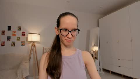 Snapshot of lynettebails chatting on March 2025 10:24:02 PM Sara online show from March 2025 10:24:02 PM