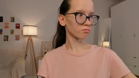 Snapshot of lynettebails chatting on March 2025 01:26:02 AM Sara online show from March 2025 01:26:02 AM