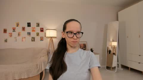 Snapshot of lynettebails chatting on March 2025 04:13:02 PM Sara online show from March 2025 04:13:02 PM